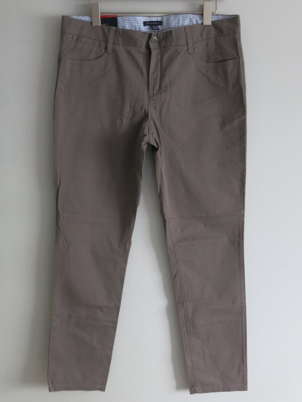 Tommy Hilfiger Gray Cotton Blend Low Rise Modern Skinny Slim Pants - Size 12